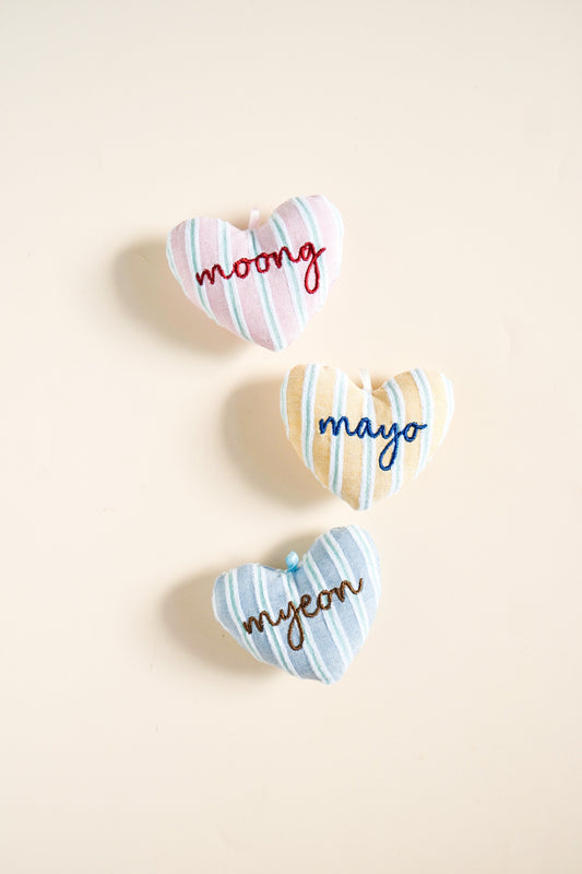 Amor Stripes Heart Tag